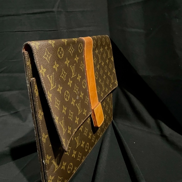 Louis Vuitton Vintage Monogram Portfolio - Picture 8 of 10